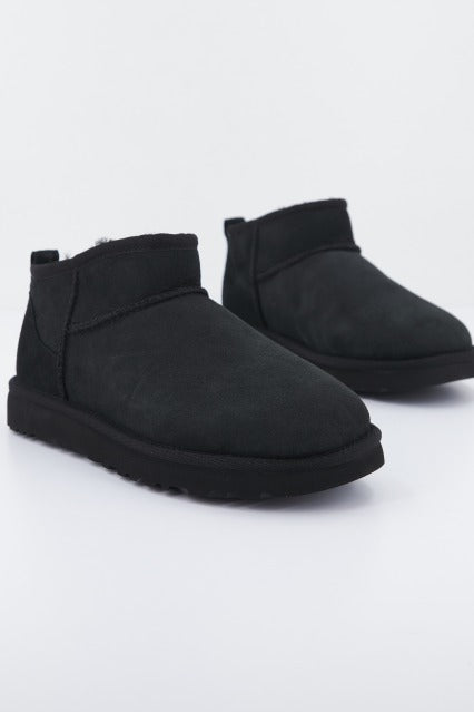 UGG W CLASSIC ULTRA MINI en color BLACK  (2)