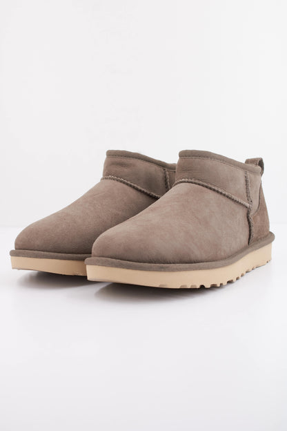 UGG W CLASSIC ULTRA MINI en color DDRG  (2)