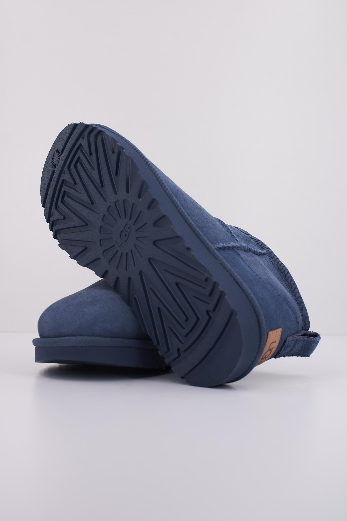UGG W CLASSIC ULTRA MINI en color DTB  (5)