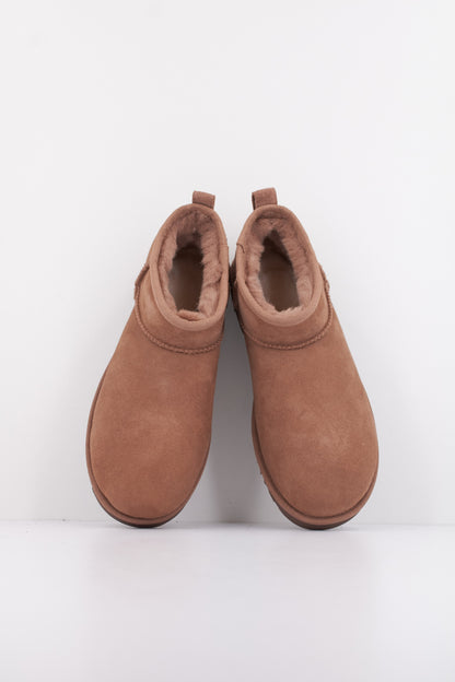 UGG W CLASSIC ULTRA MINI en color RYK  (3)