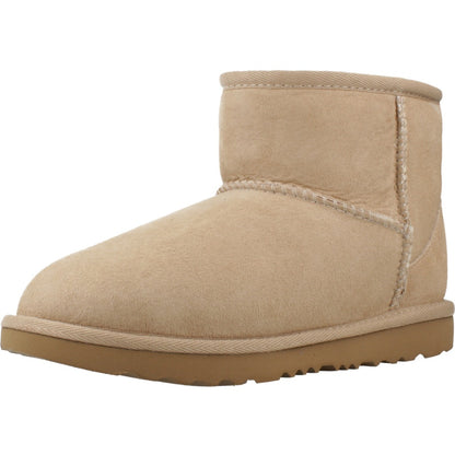 UGG  K CLASSIC MINI II en color SAND  (1)