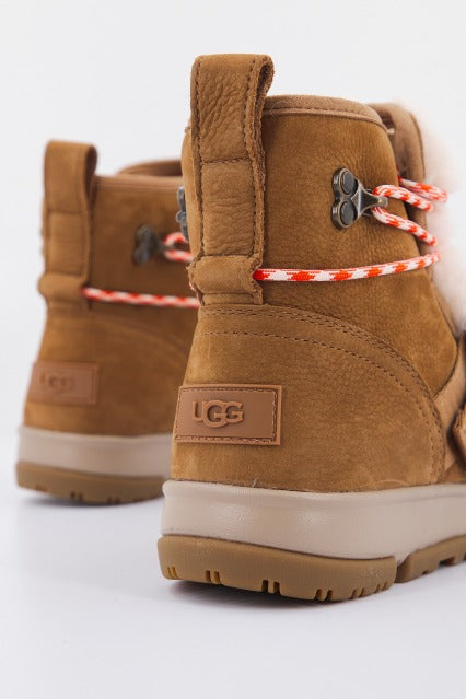 UGG W CLASSIC WEATHER HI en color CHESTNUT  (3)