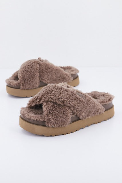 UGG W FUZZ SUGAR CROSS S en color HICKORY  (1)