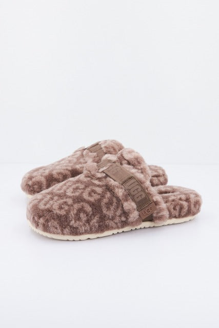 UGG M FLUFF IT POP en color CHESTNUT  (1)