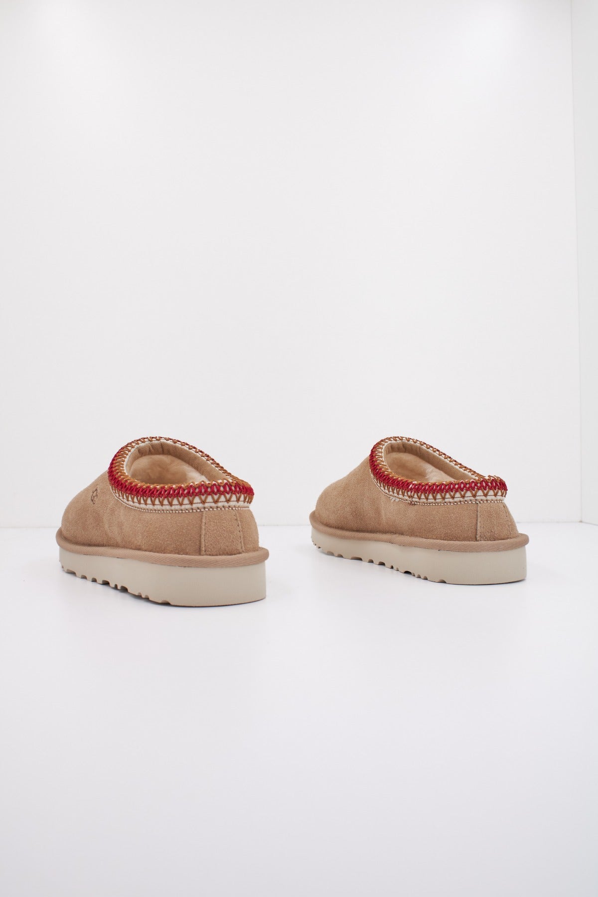 UGG W TASMAN en color SNDD  (3)
