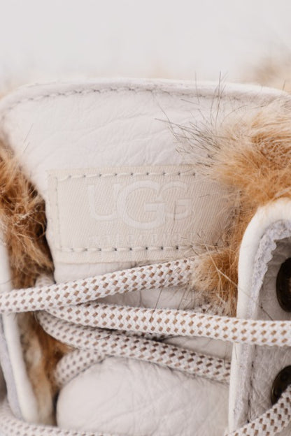 UGG W ADIRONDACK III TIP en color WHITE  (4)