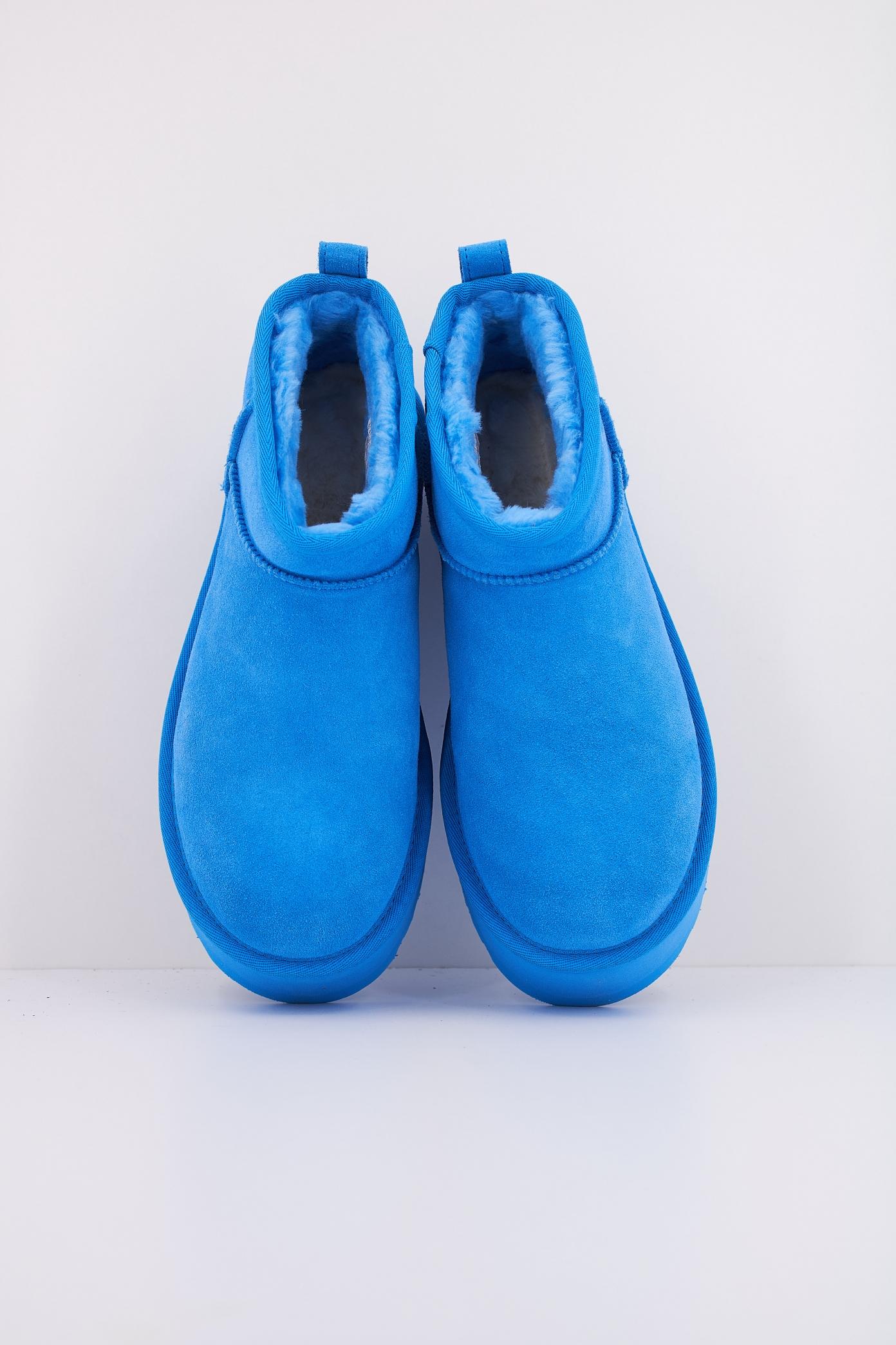 UGG W CLASSIC ULTRA MINI en color BIGSKY  (3)
