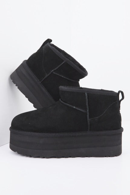 UGG W CLASSIC ULTRA MINI en color BLACK  (2)