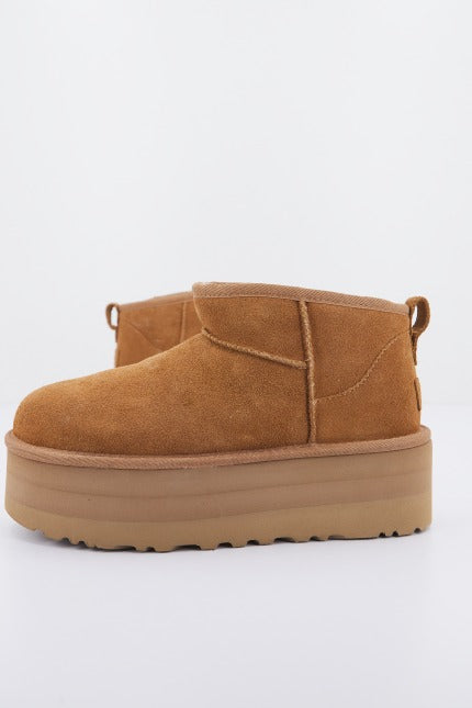 UGG CLASSIC ULTRA MINI P en color CHESTNUT  (1)