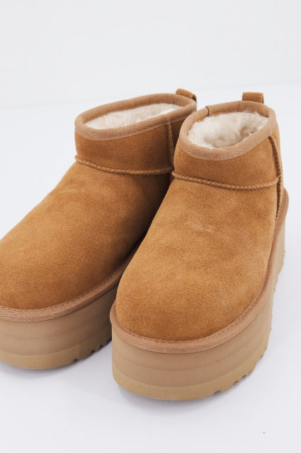 UGG CLASSIC ULTRA MINI P en color CHESTNUT  (4)