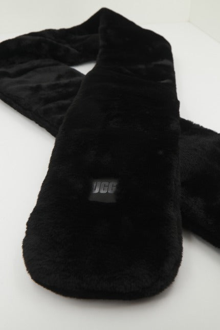 UGG  OBLONG FAUX  en color BLACK  (2)