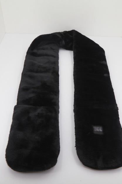 UGG  OBLONG FAUX  en color BLACK  (3)