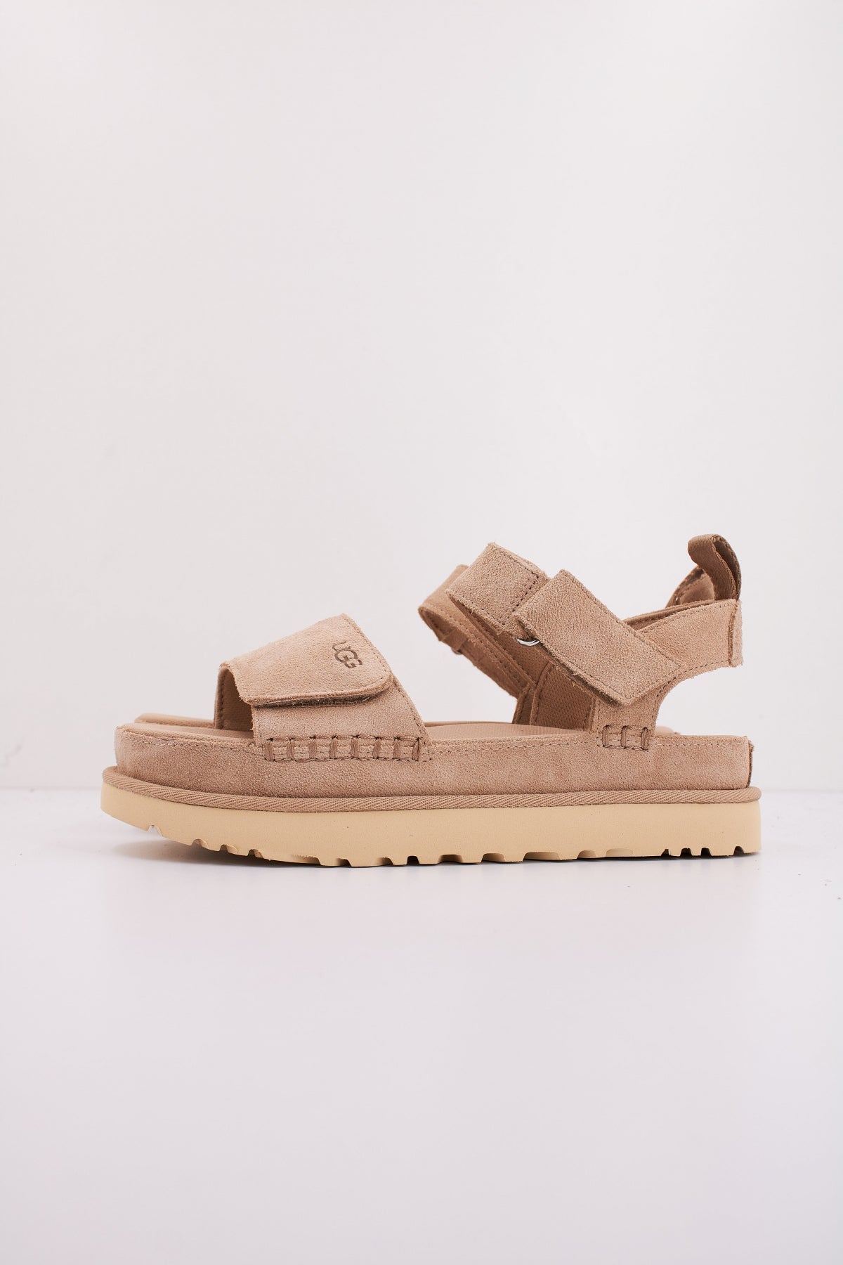 UGG W GOLDENSTAR en color SAND  (1)