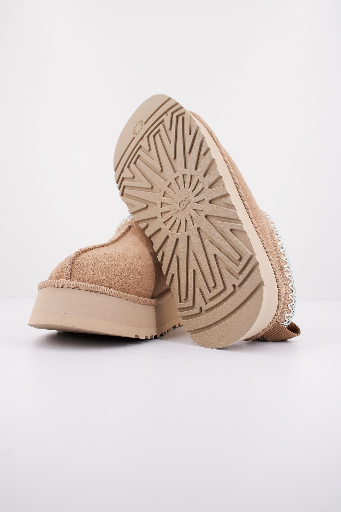 UGG W TAZZ en color SAND  (4)