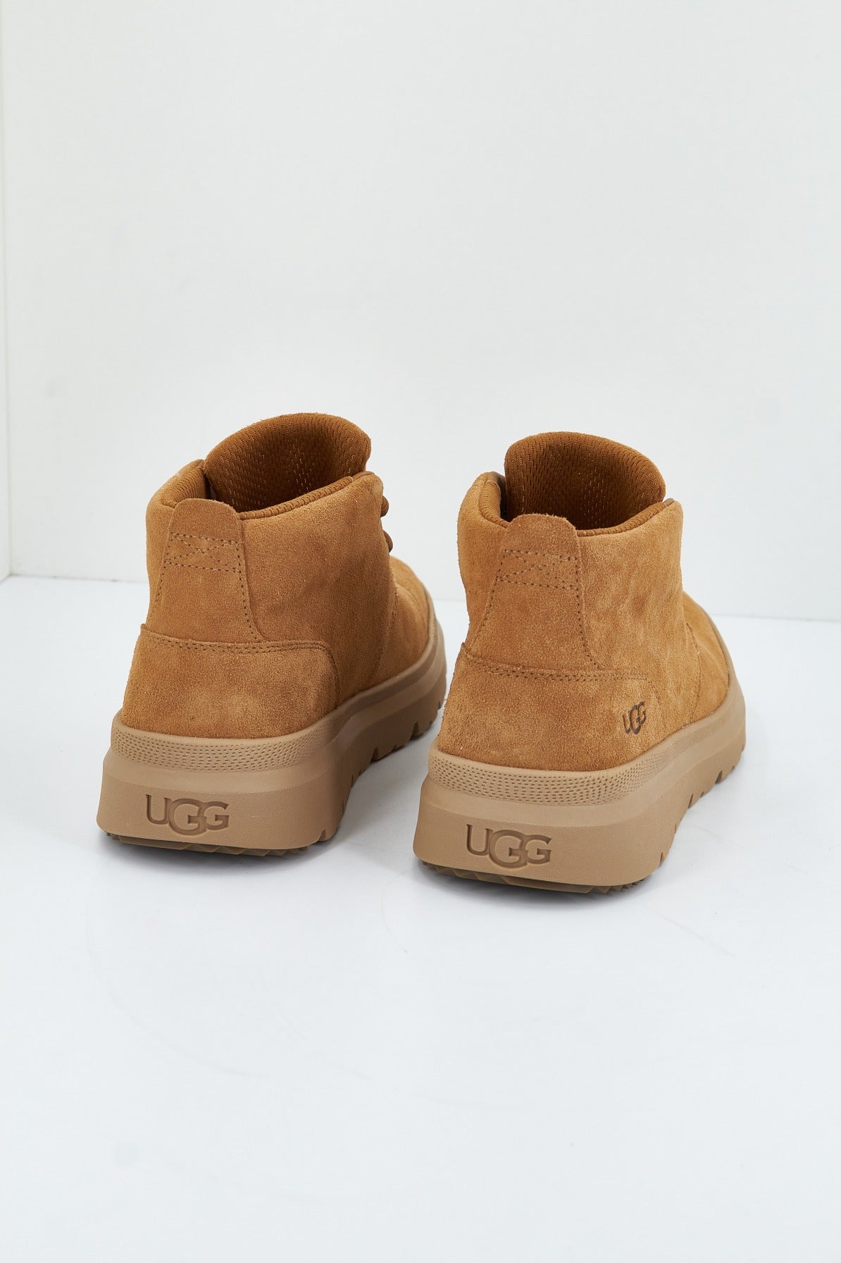 UGG M BURLEIGH CHUKKA en color CHESTNUT  (4)