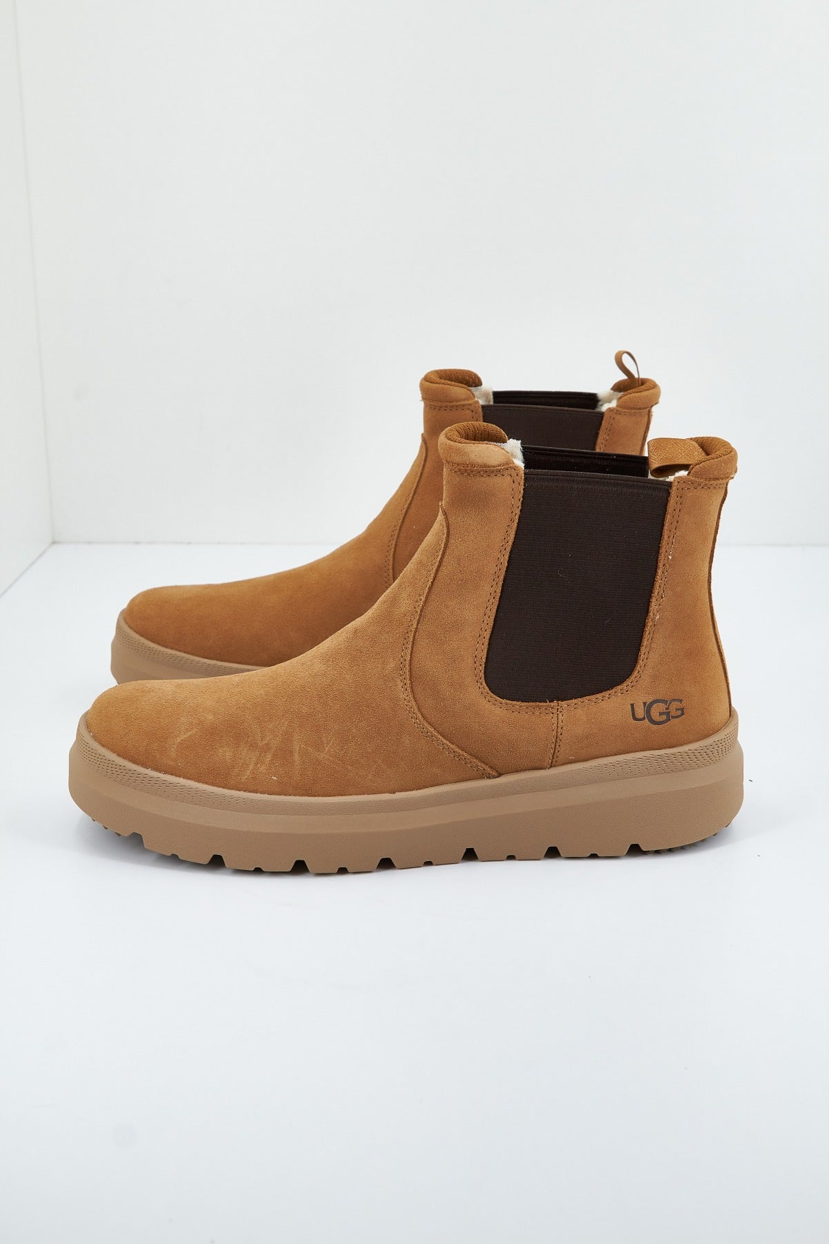 UGG M BURLEIGH CHELSEA en color CHESTNUT  (1)