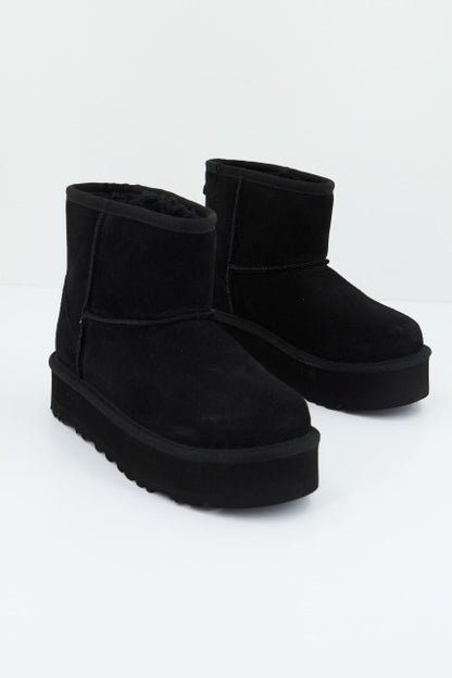 UGG CLASSIC MINI PLATFOR en color BLACK  (1)