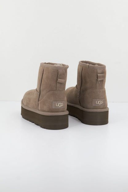 UGG CLASSIC MINI PLATFOR en color PLUME  (2)