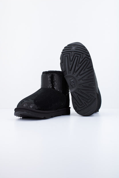 UGG K CLASSIC MINI MIRRO en color BLACK  (4)