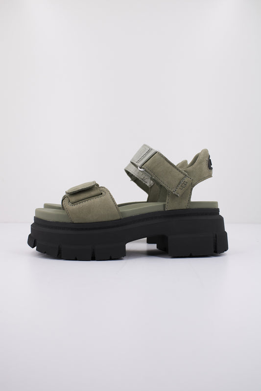 UGG W ASHTON ANKLE en color SDC  (1)