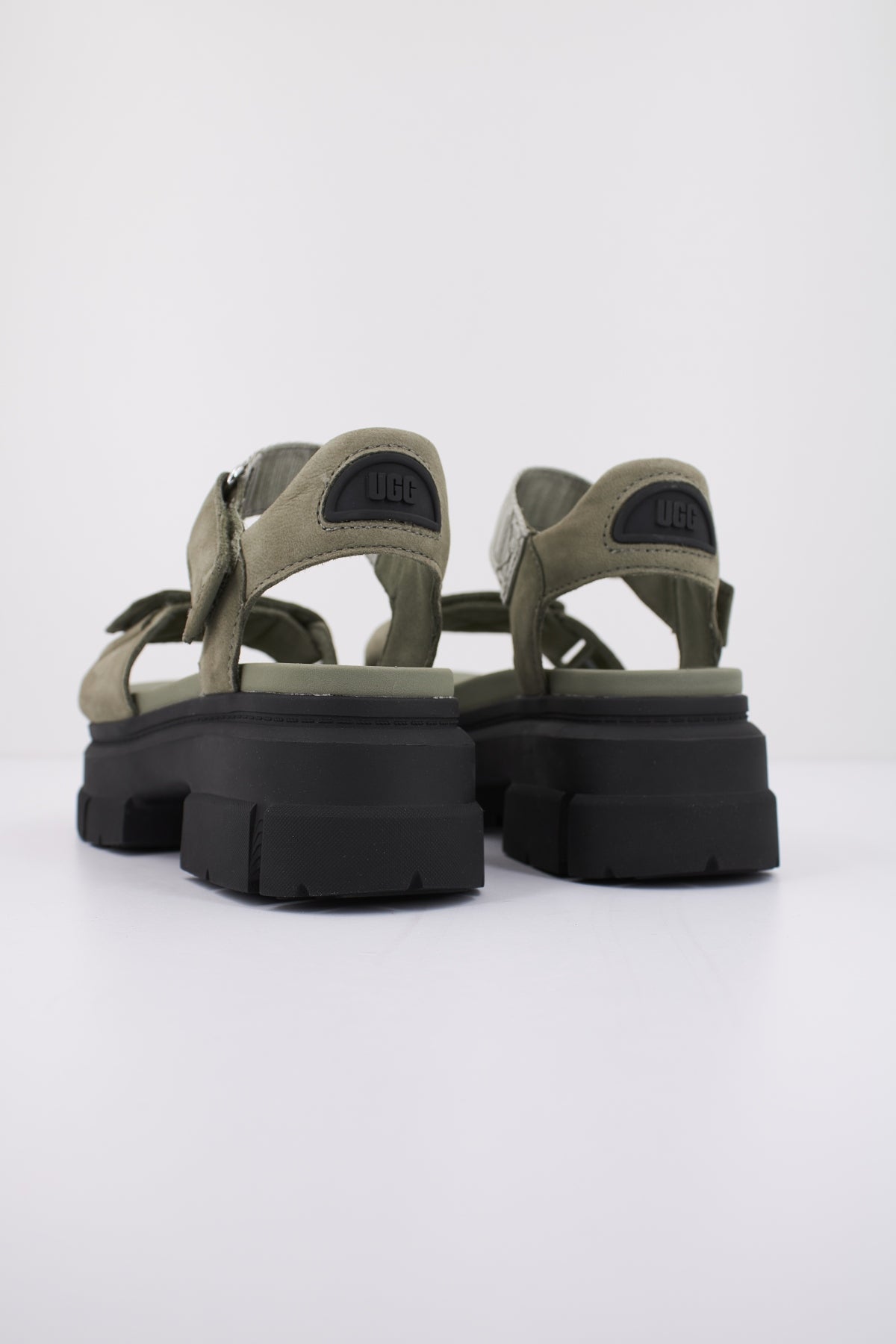 UGG W ASHTON ANKLE en color SDC  (3)