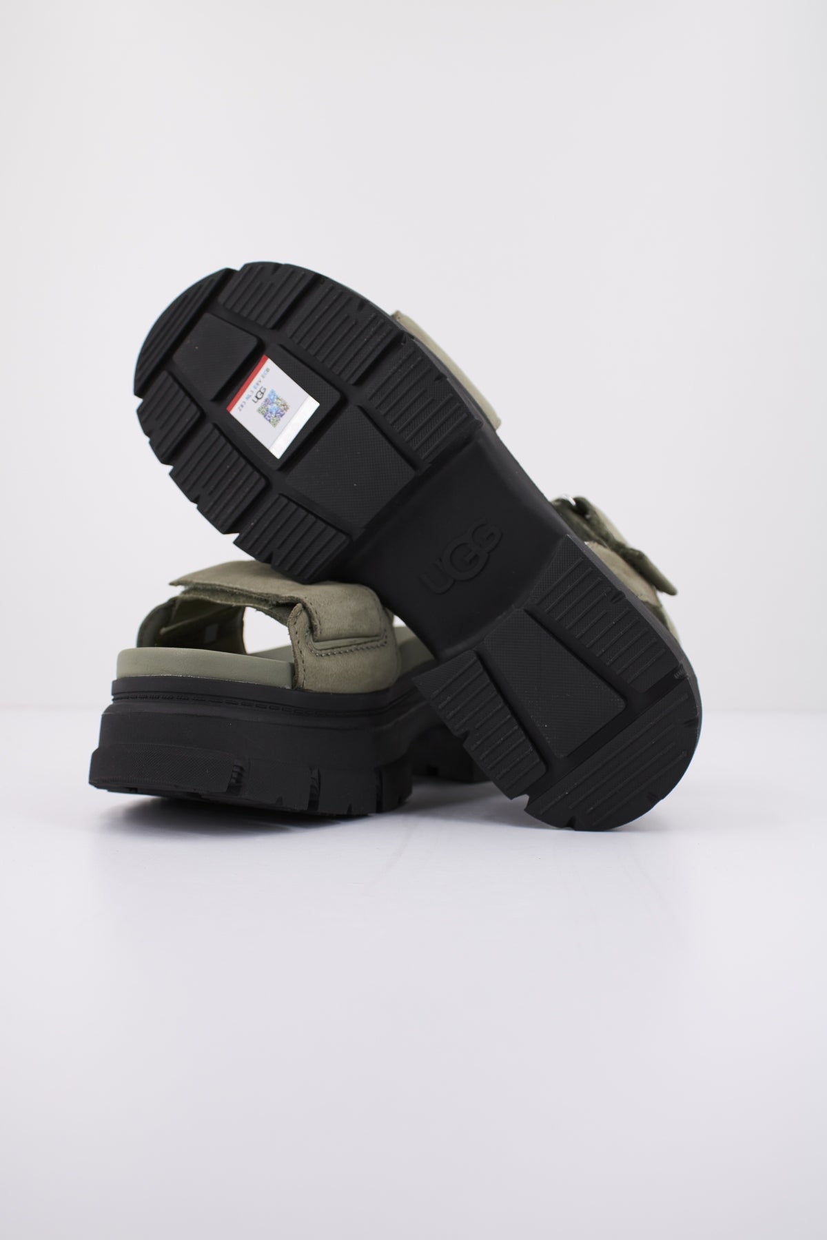 UGG W ASHTON ANKLE en color SDC  (4)