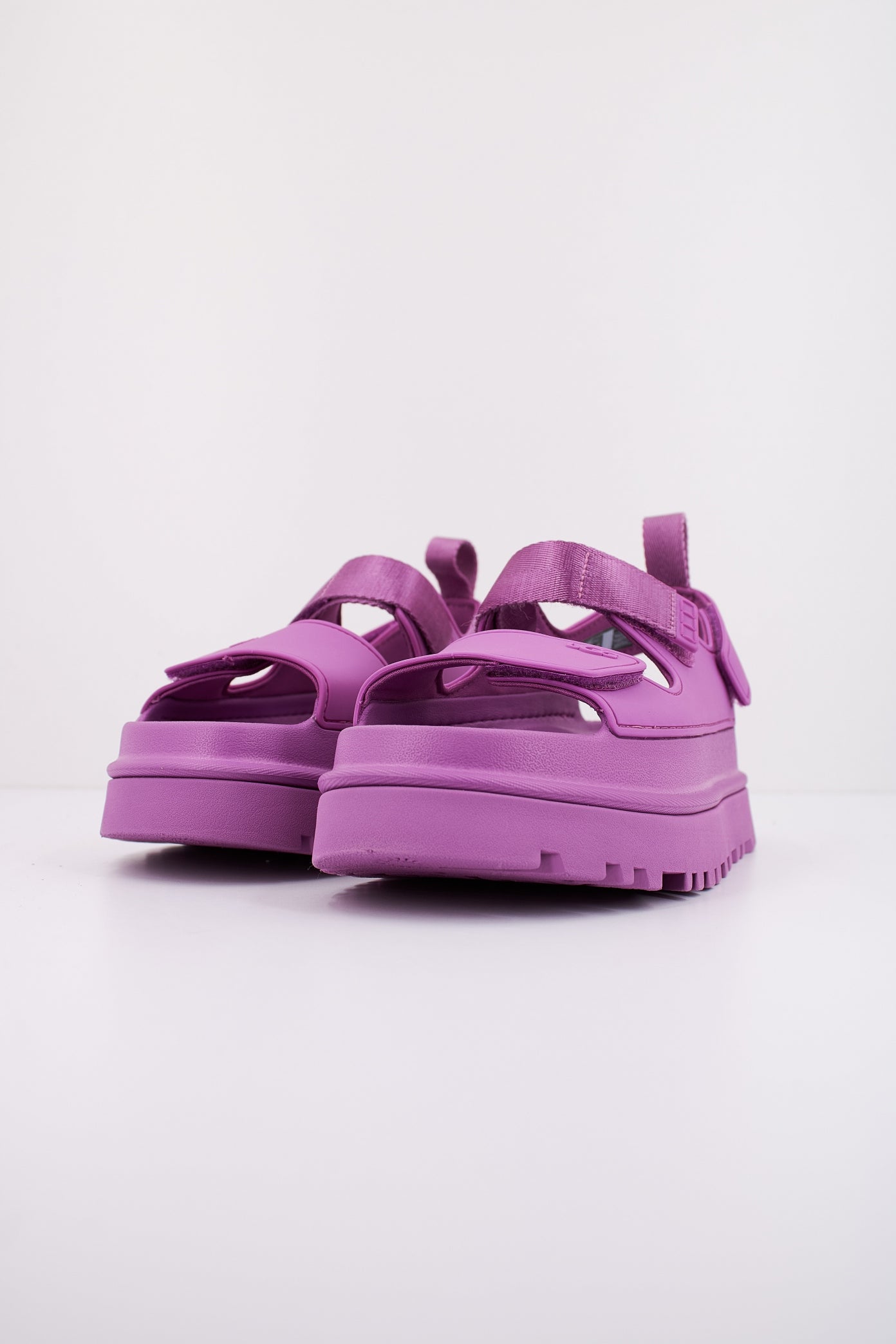 UGG W GOLDENGLOW en color MGS  (2)