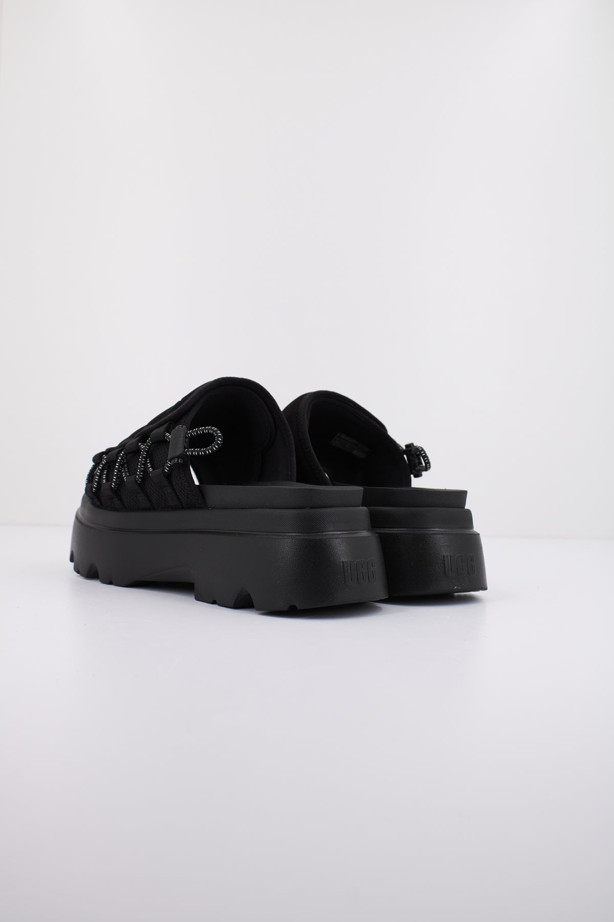 UGG CALLIE en color BLK  (3)