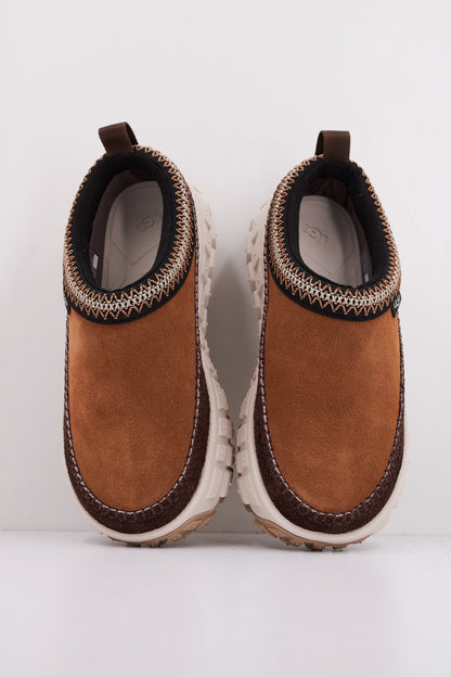 UGG W VENURE DAZE en color CHTCRM  (3)