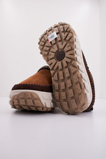 UGG W VENURE DAZE en color CHTCRM  (5)