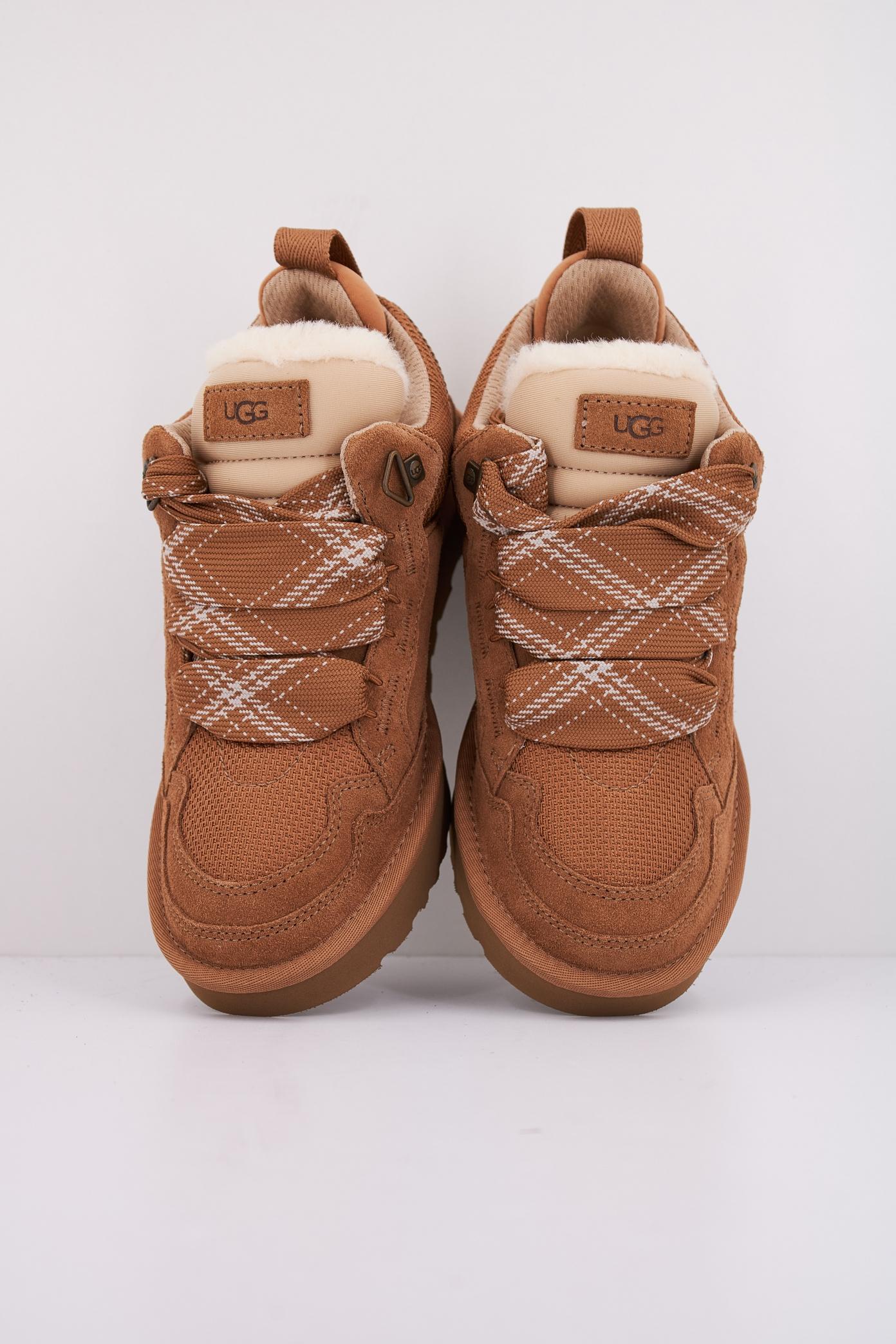 UGG W LOWMEL en color CHESTNUT  (3)