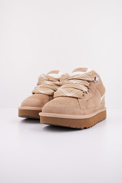 UGG W LOWMEL en color SAND  (2)
