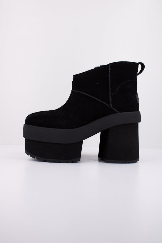 UGG W NEW HEIGHTS PLATFO en color BLACK  (1)