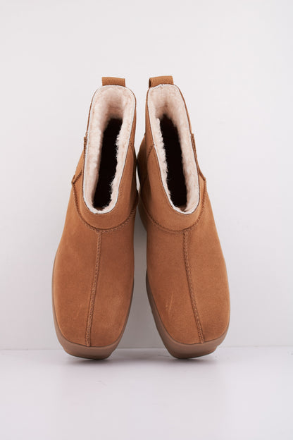 UGG W NEW HEIGHTS PLATFO en color CHESTNUT  (3)