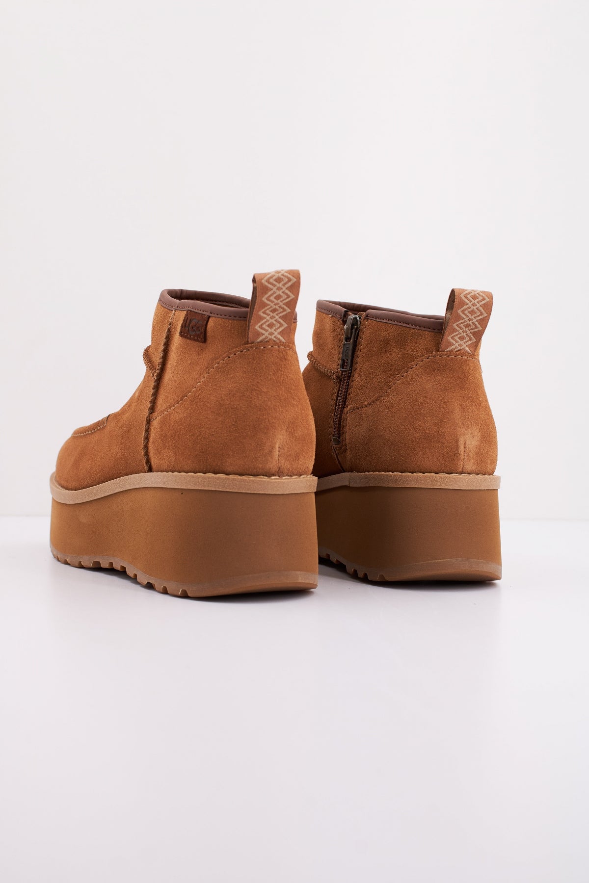 UGG CITYFUNC ULTRA MINI en color CHESTNUT  (4)