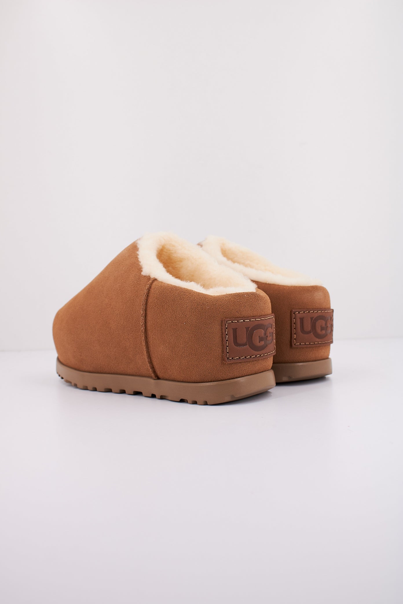 UGG W PUMPED SLIDE en color CHESTNUT  (4)