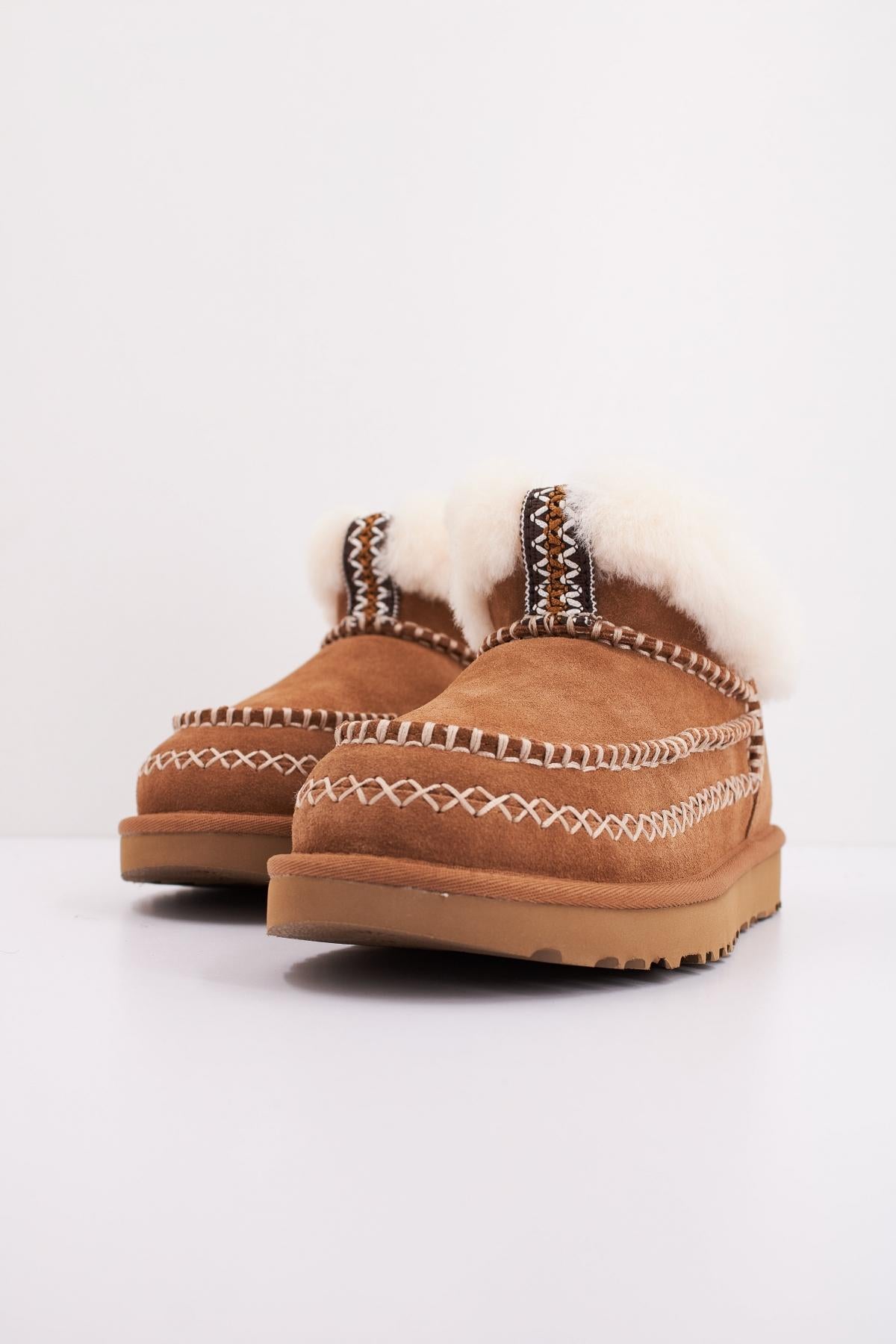 UGG W CLASSIC ULTRA MINI en color CHESTNUT  (2)