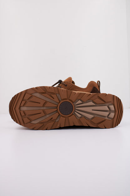 UGG M CAPTRAIL LOW en color CHESTNUT  (5)