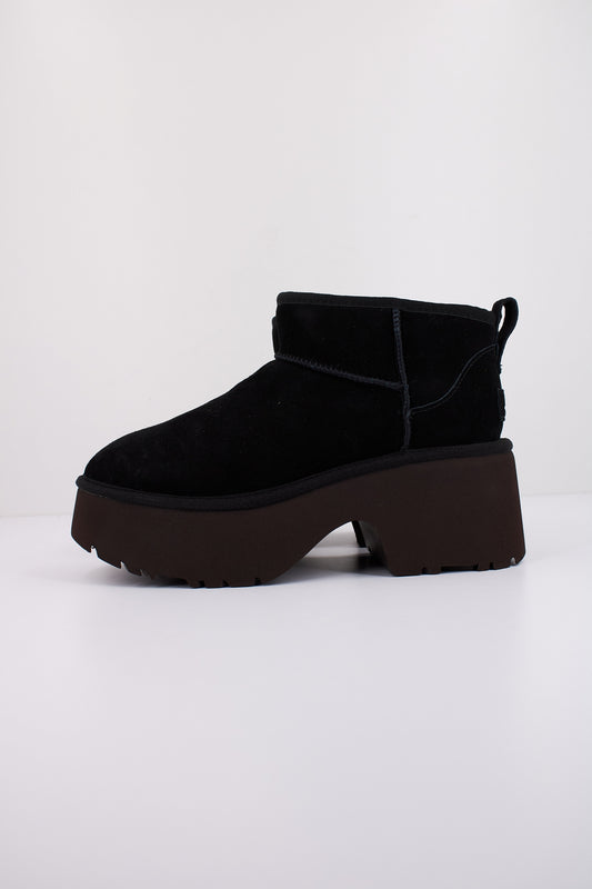 UGG CLASSIC ULTRA MINI N en color BLACK  (1)