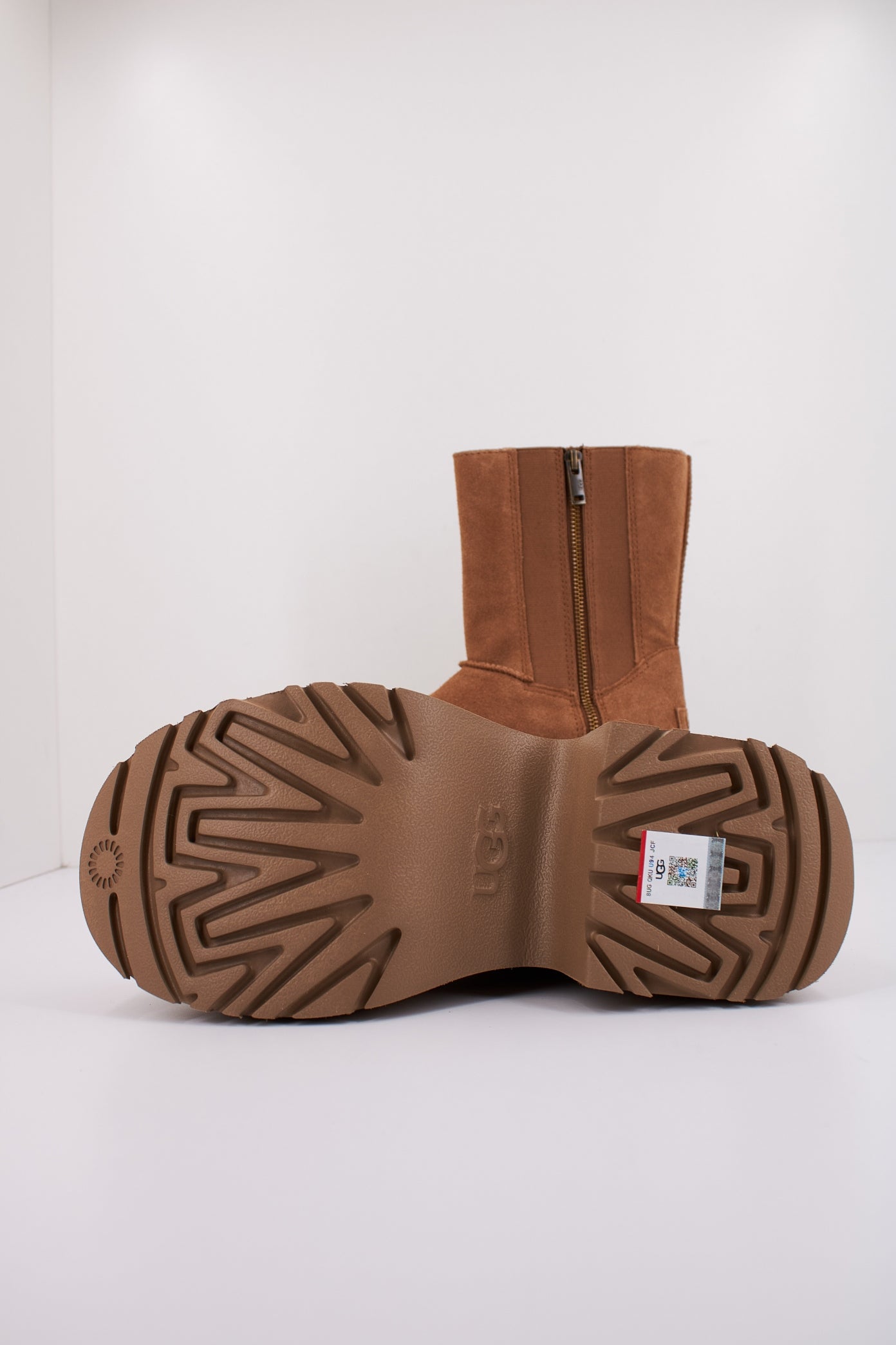 UGG W CLASSIC TWIN SEAM  en color CHESTNUT  (5)
