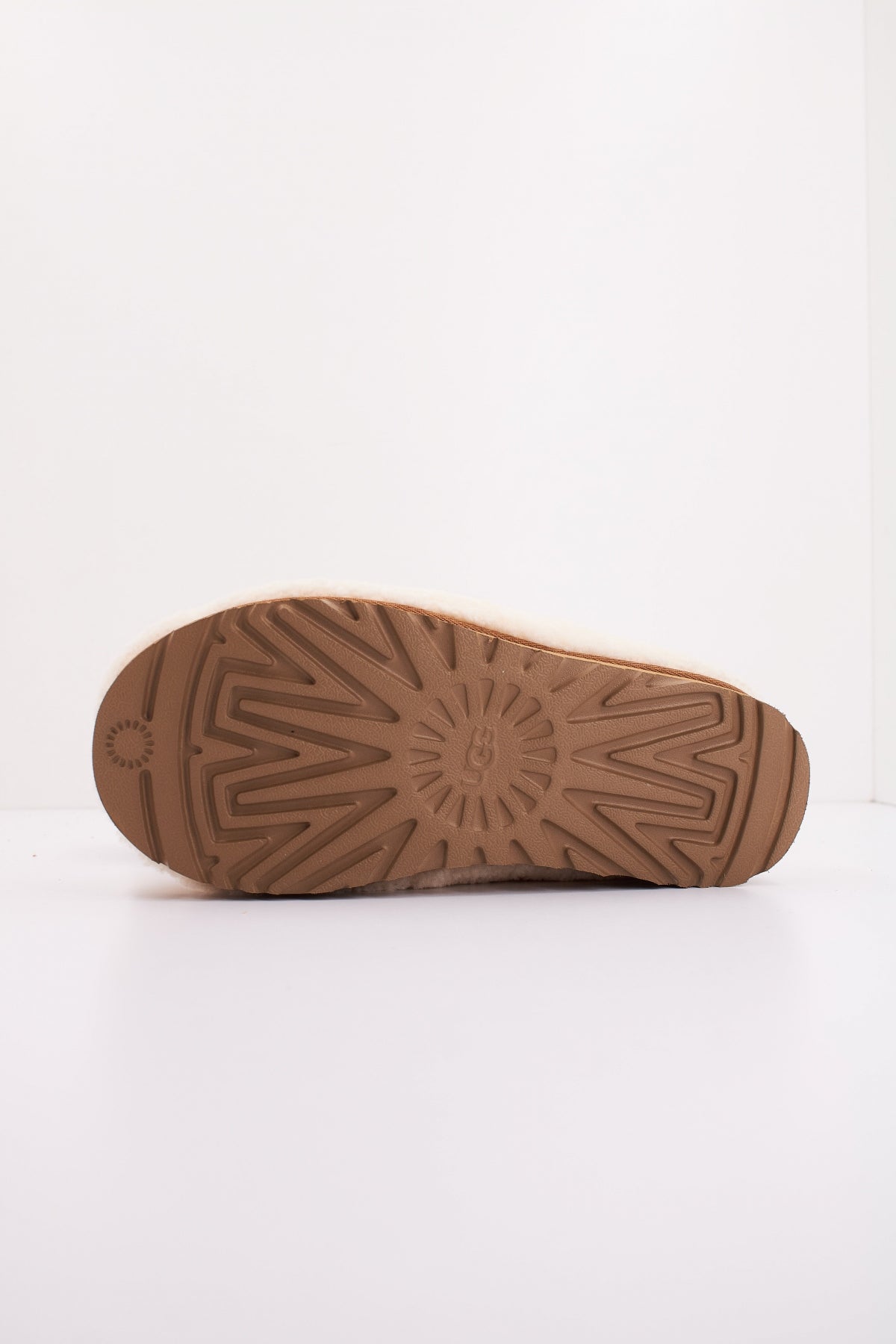UGG W TASMAN MAXI CURLY en color NATURAL  (5)