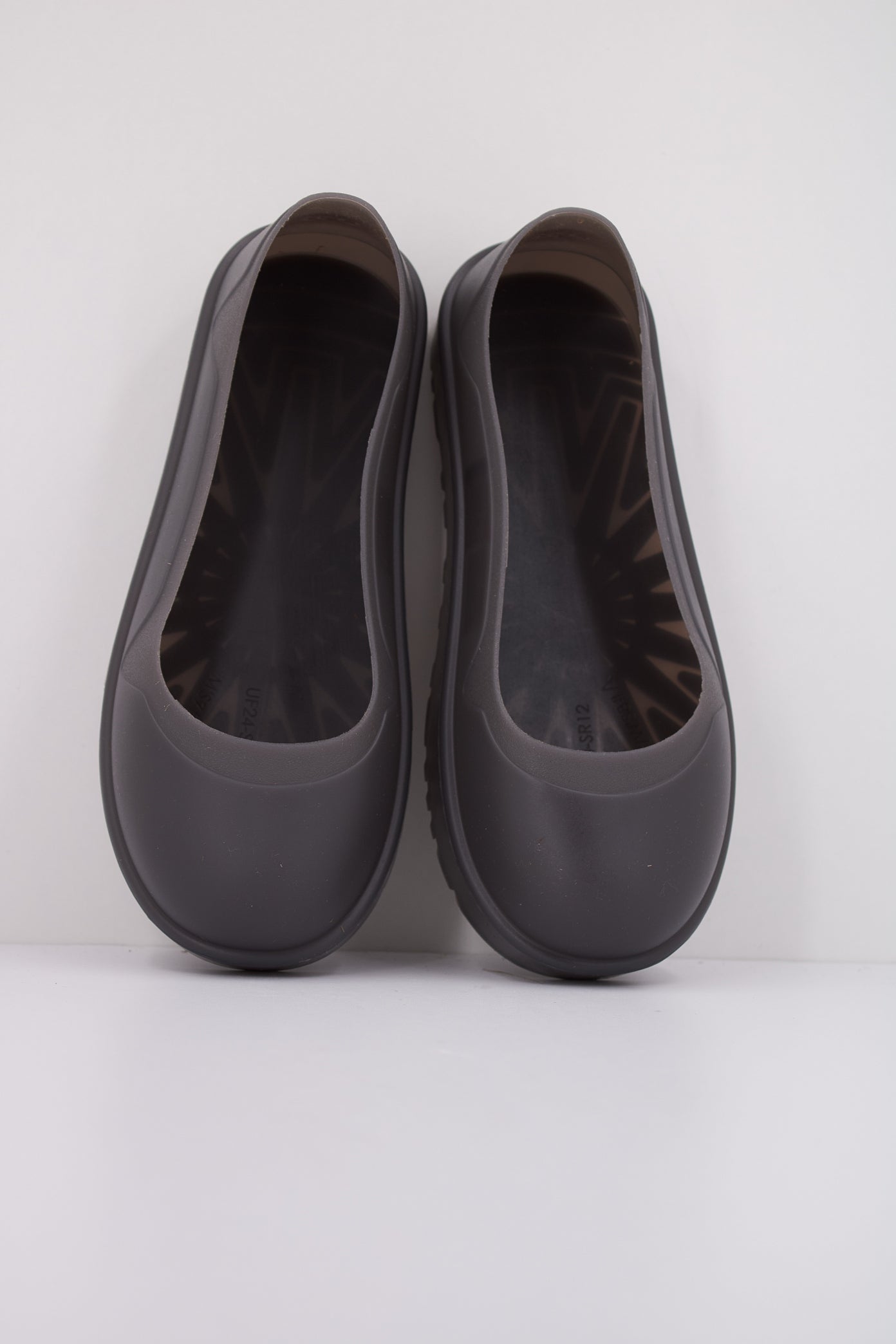 UGG GUARD . en color BLACK  (3)