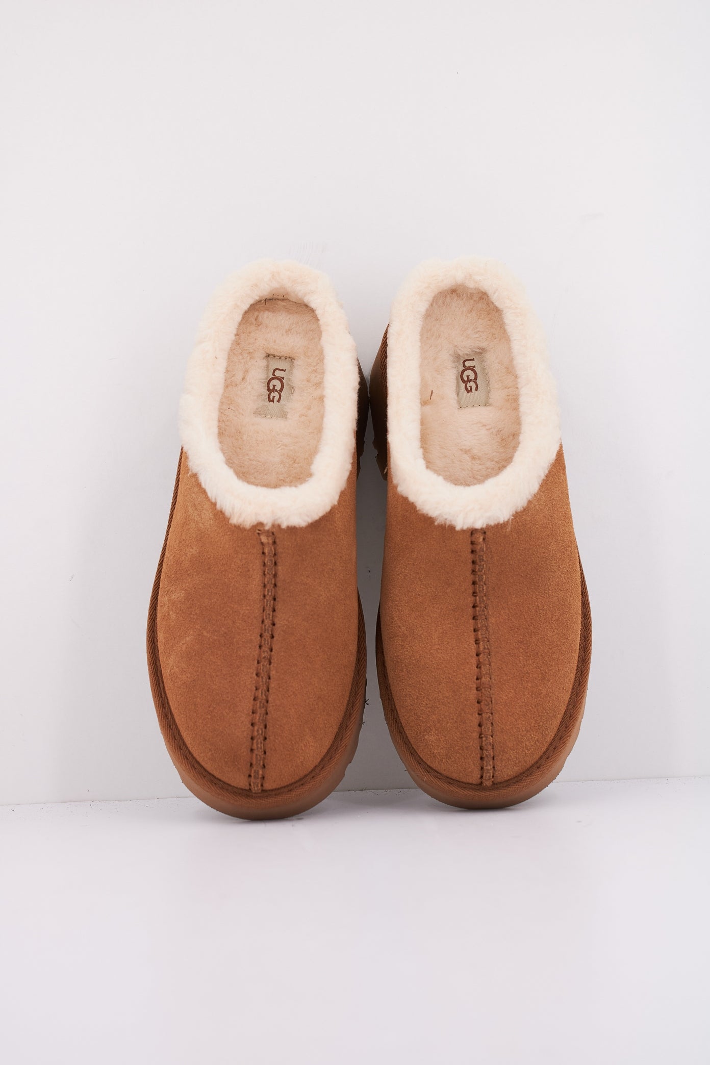 UGG NEW HEIGHTS COZY CLO en color CHESTNUT  (3)