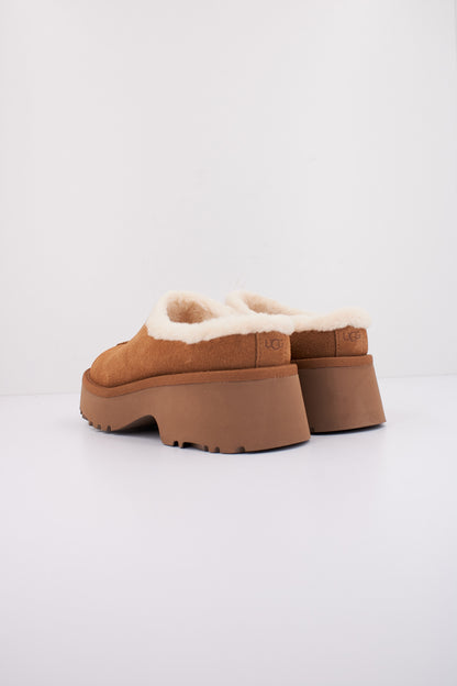 UGG NEW HEIGHTS COZY CLO en color CHESTNUT  (4)