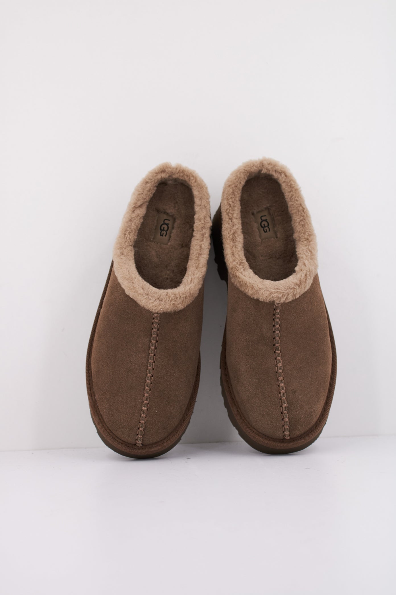 UGG NEW HEIGHTS COZY CLO en color HICKORY  (3)
