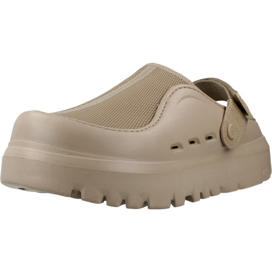 UGG M PEACKMOD en color DRKSND  (1)
