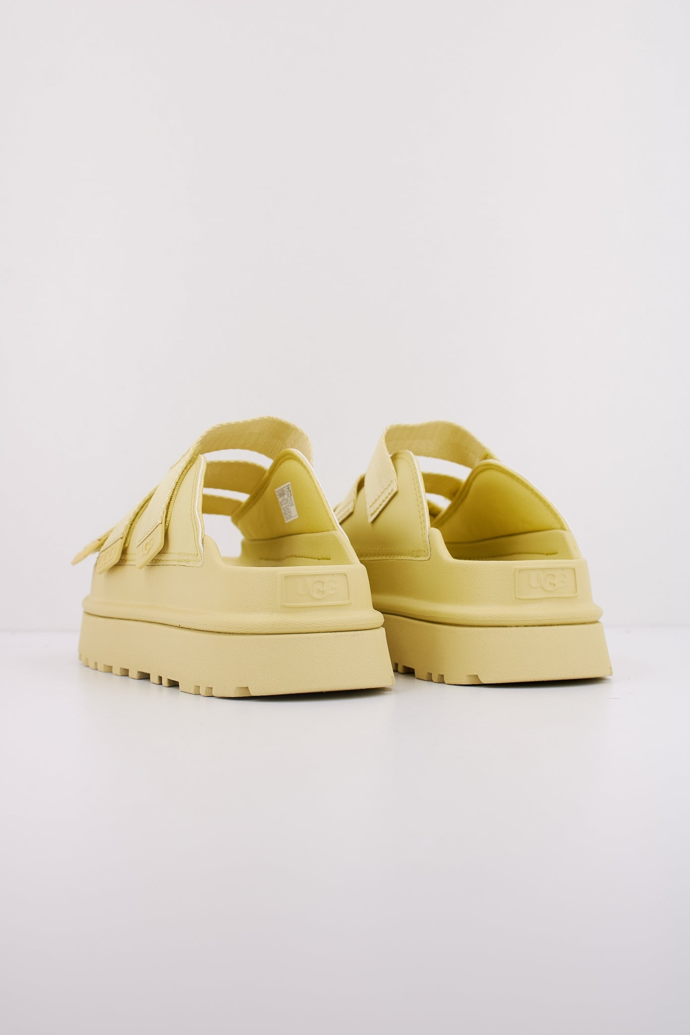 UGG  W GOLDEN GLOW SLIDE en color GLDNAPLE  (4)