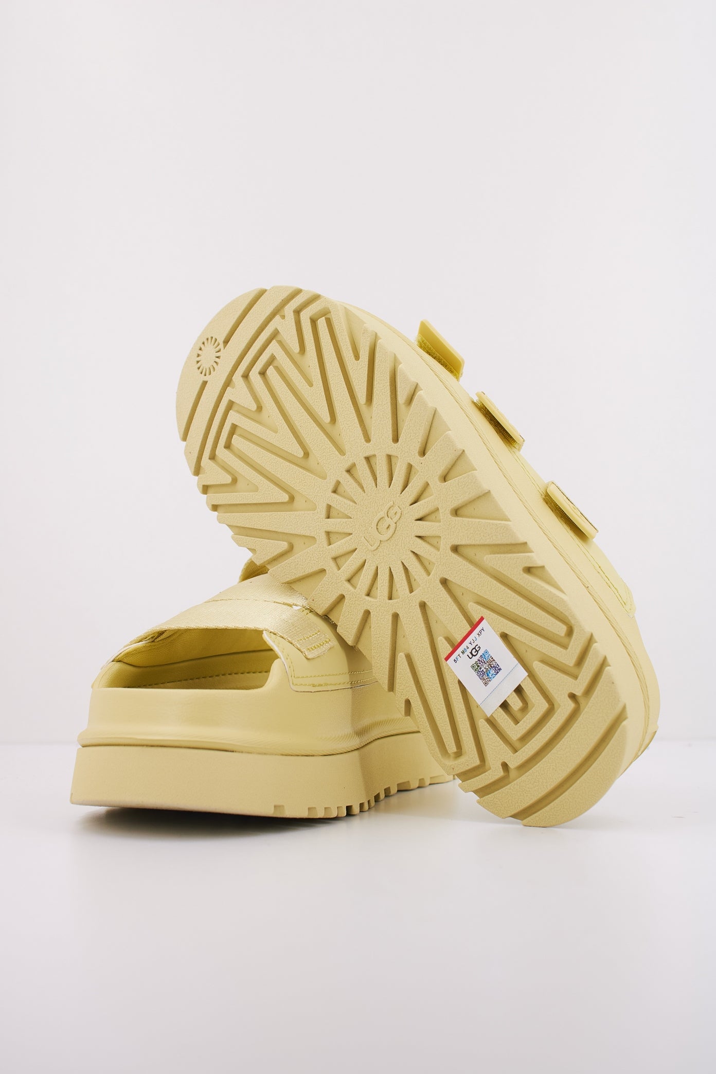 UGG  W GOLDEN GLOW SLIDE en color GLDNAPLE  (5)