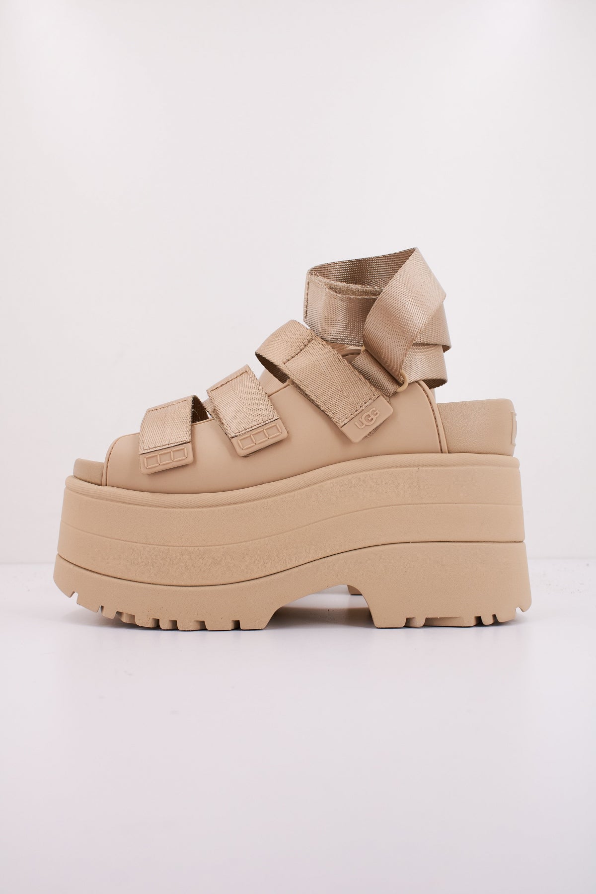 UGG W GOLDEN RISE en color MSTARSD  (1)