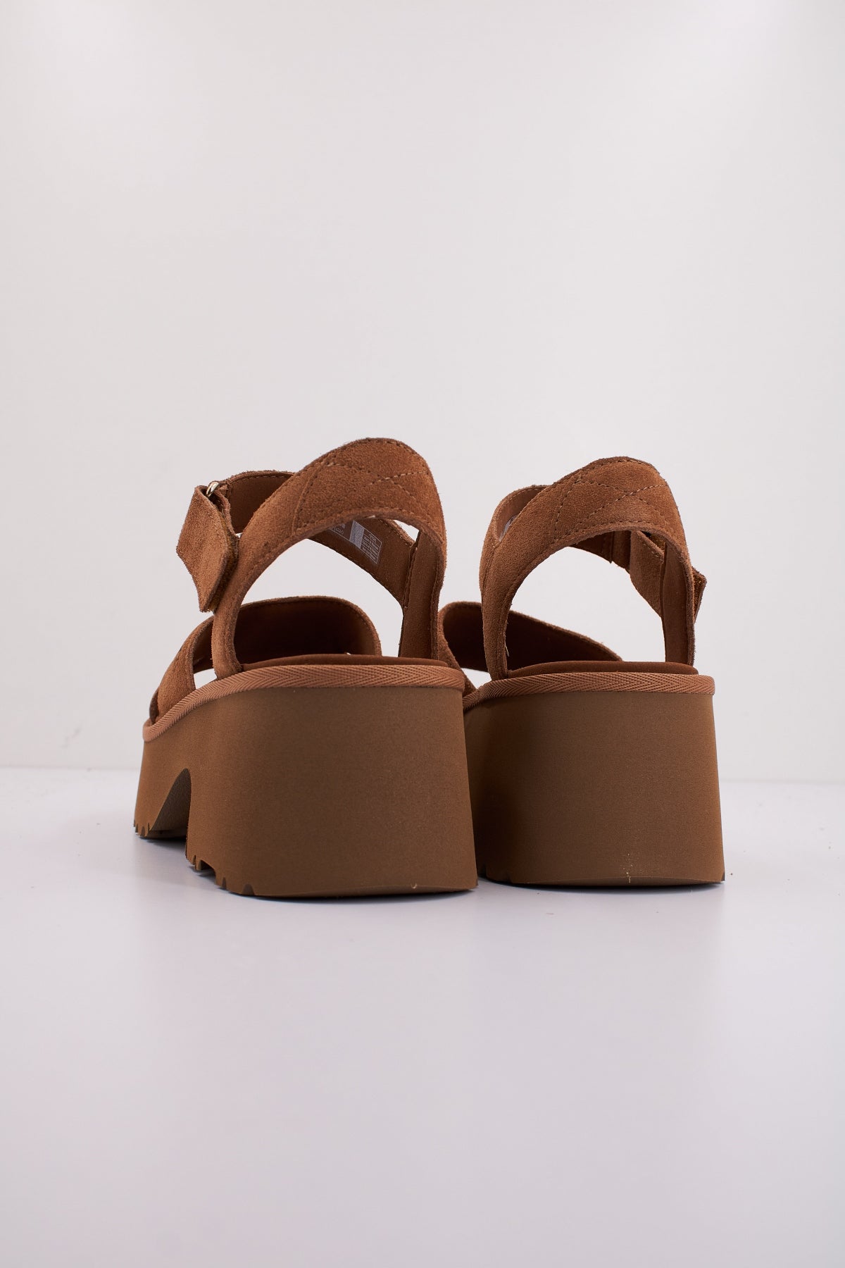 UGG W NEW HEIGHTS ANKLE  en color CESTNT  (4)